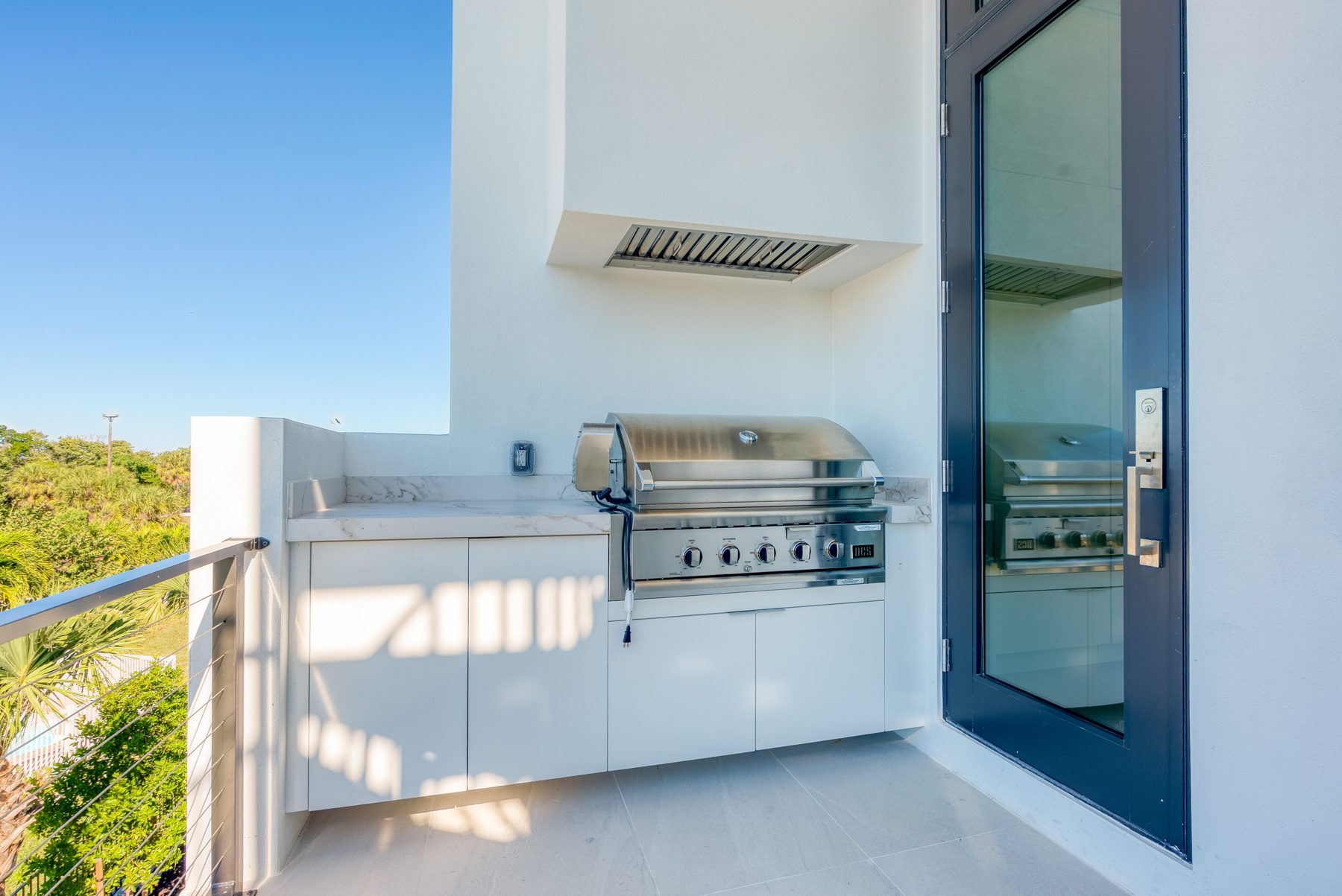 BBQ balcony